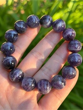 14mm stretchable lush purple dream amethyst bracelet 1783